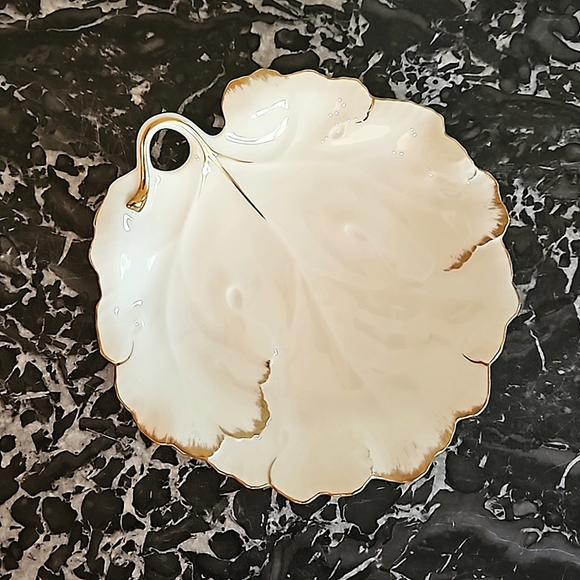 Mikasa Ivory China Larry Laslo Design Dish - Picture 2 of 3